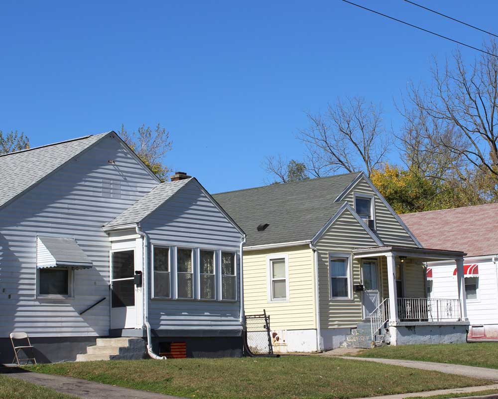 One-story homes in Residence Park